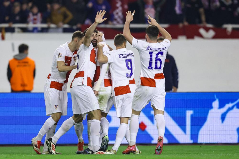 美加墨世界杯抽签出炉，三东道主获上上签，引发争议，詹俊点评小组赛看点。